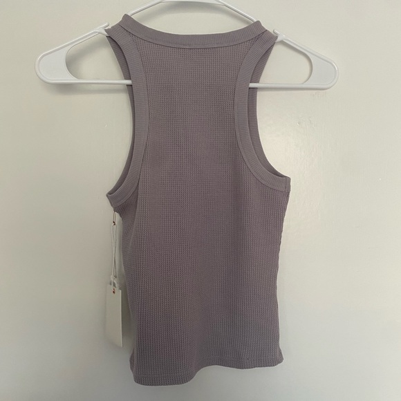 Good American ‘90s Thermal Racerback Tank in Lilac Mist Size 0 - Picture 5 of 6
